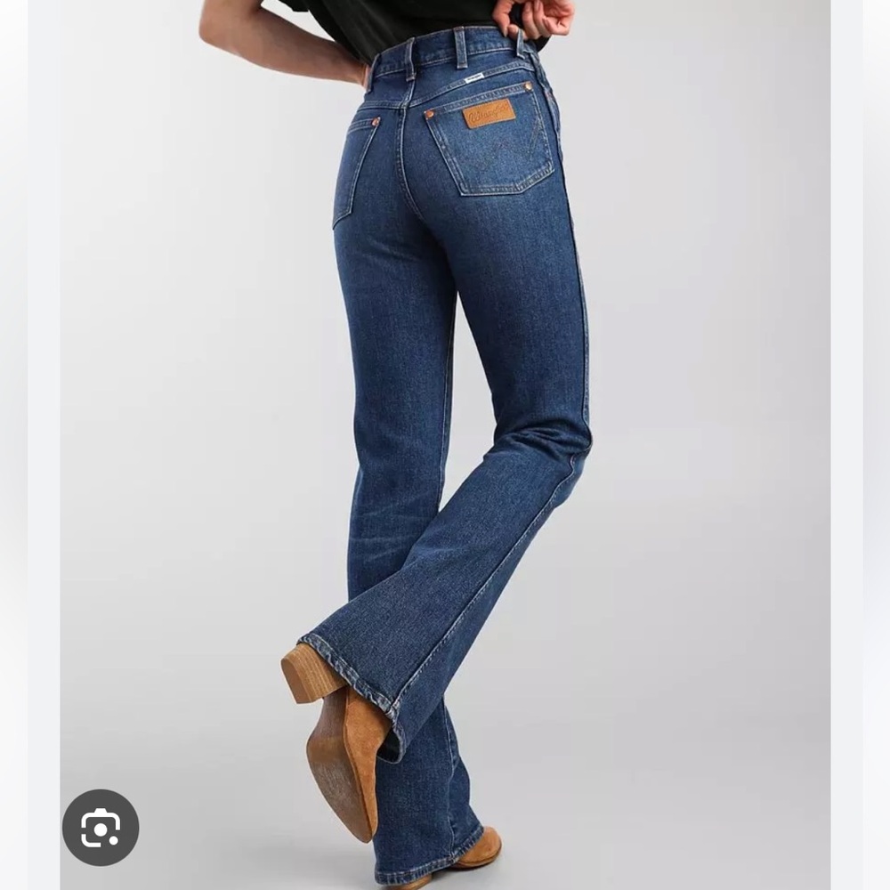 Wrangler Blue Boot Cut Jeans High Rise